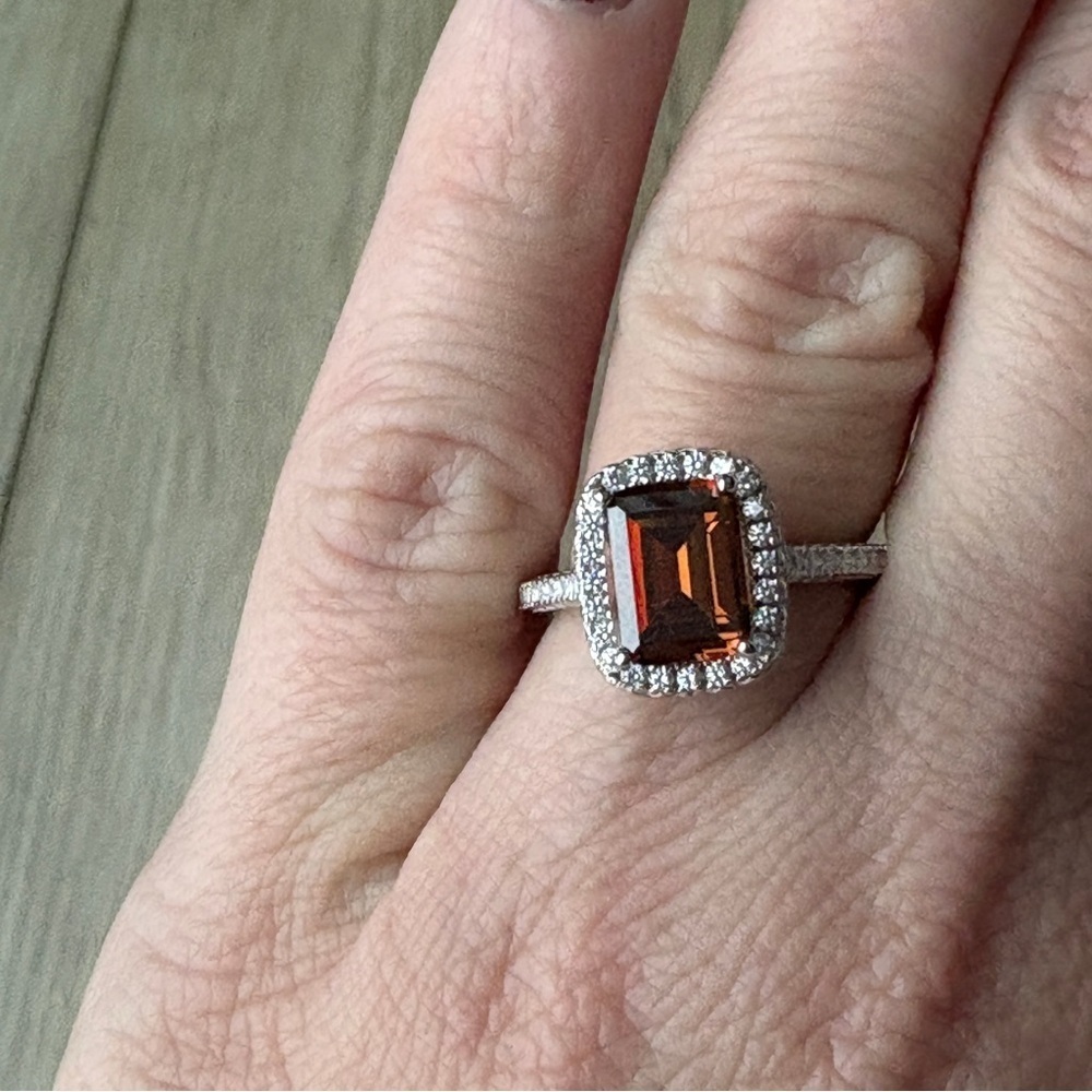 SUZY LEVIAN Sterling Silver Ascher Cut Brown CZ Ring Size 7 - Picture 10 of 10